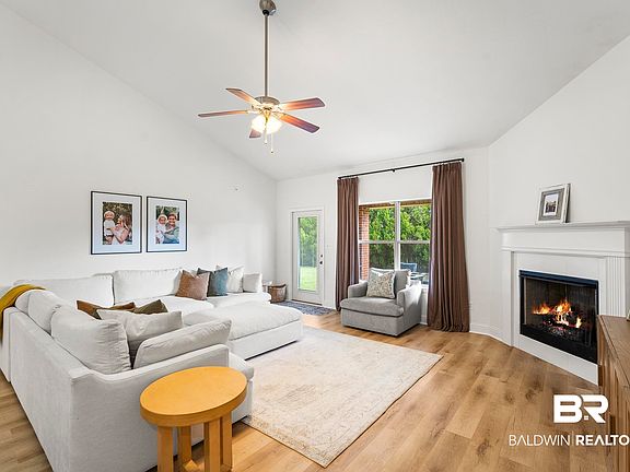 2nd image of 24142 Limerick Ln