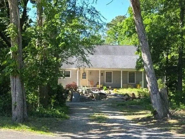 665 Maple Ave, Atco, NJ 08004
