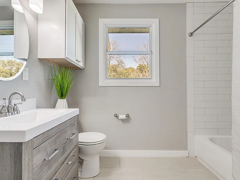 611 Greenwich Blvd — Photo 15
