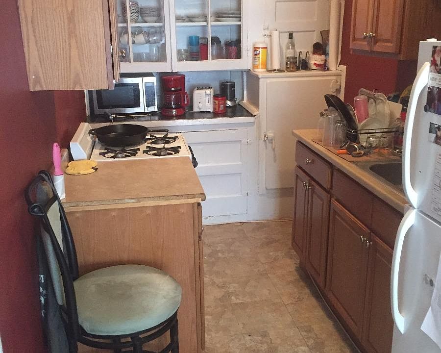 2nd image of 1615 Commonwealth Ave