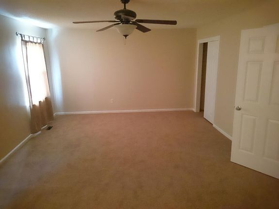 5th image of 1113 Gallery Ct #2