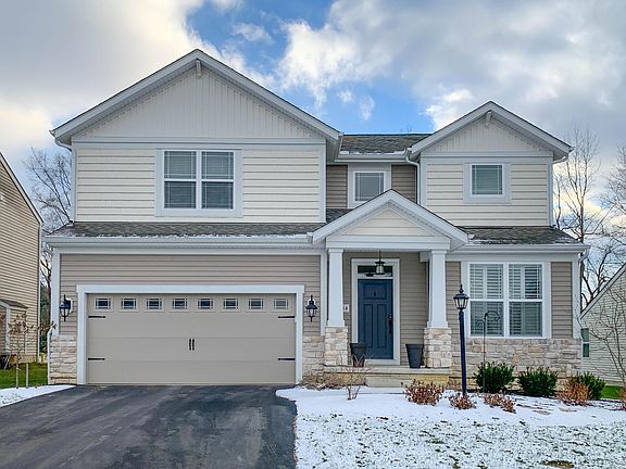 3rd image of 854 Saffron Dr
