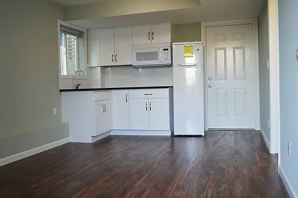 1 bed, 210 sqft, $1,950 — Photo 3