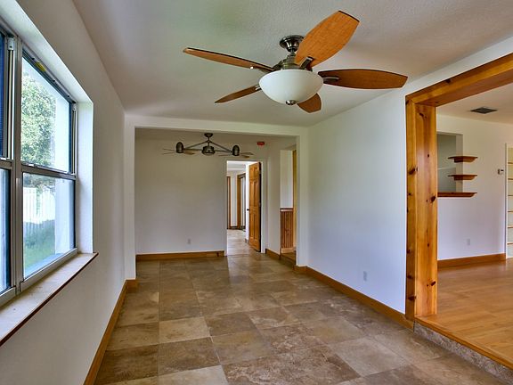 5th image of 810 E 25th Ave