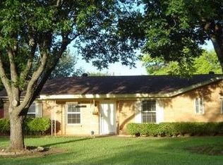 1609 Wychwood Dr, Abilene, TX 79605