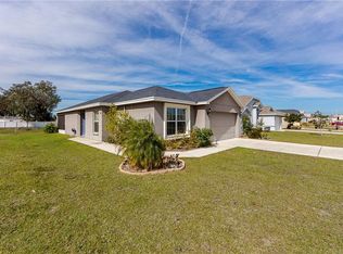 748 Overlook Grove Dr, Winter Haven, FL 33884