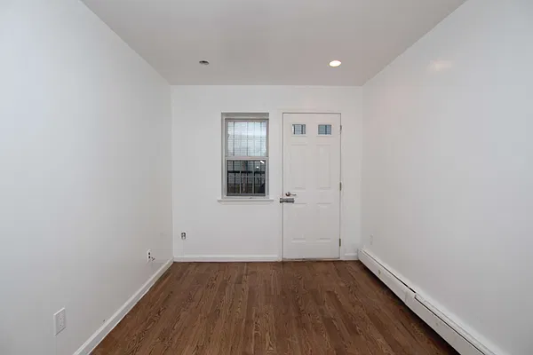 Rented by Nooklyn NYC LLC | media 3