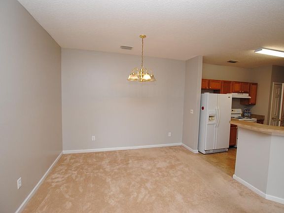 5th image of 785 Oakleaf Plantation Pkwy Unit 221