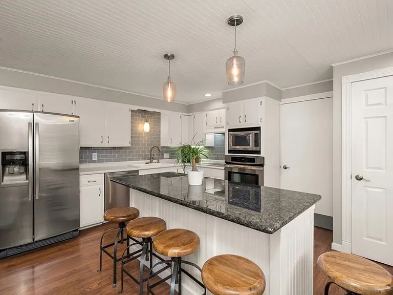 11825 N Fairwood Dr — Photo 12
