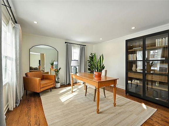 4th image of 6000 W 101st Pl