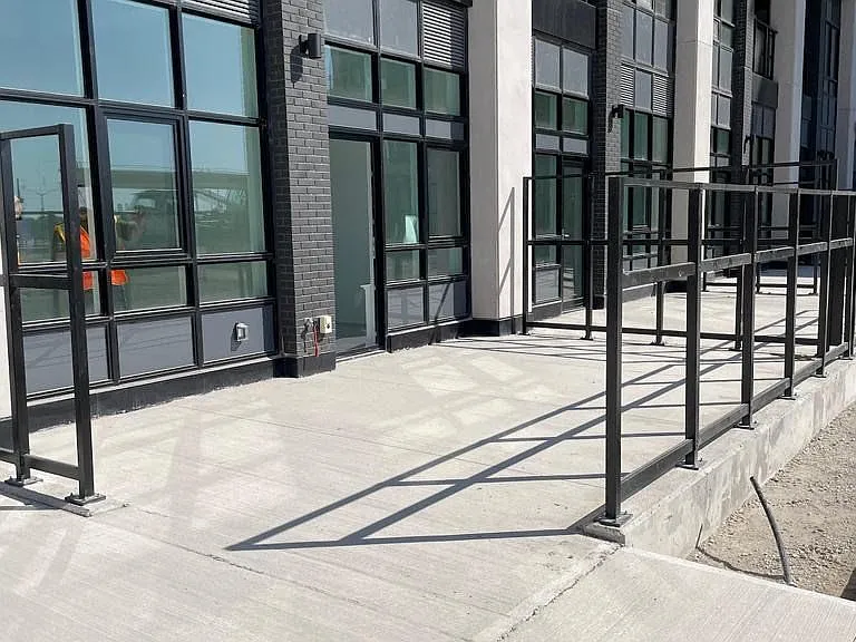 405 Dundas St W #104 — Photo 1