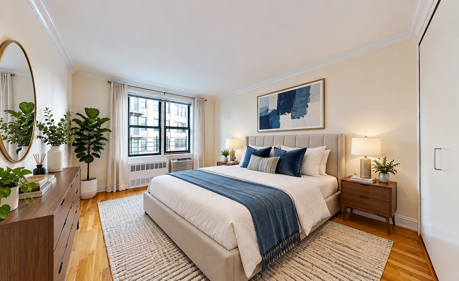 305 West 13th Street — Photo 4