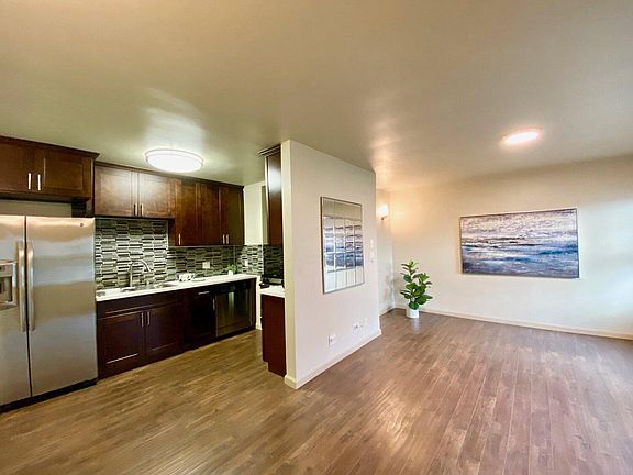 3rd image of 1820 N La Brea Ave APT 3
