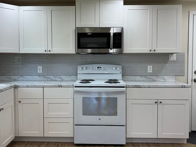 R1257 SW Plummer Ave — Photo 29