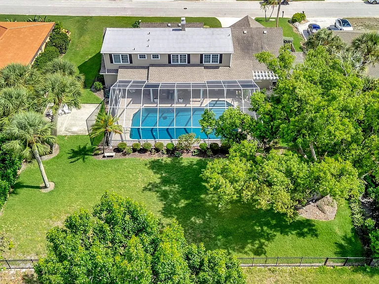 3173 Espanola Dr — Photo 60