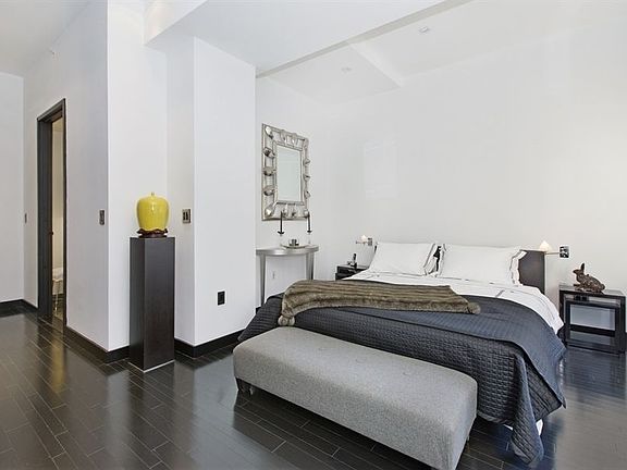 3rd image of 20 Pine St APT 3302