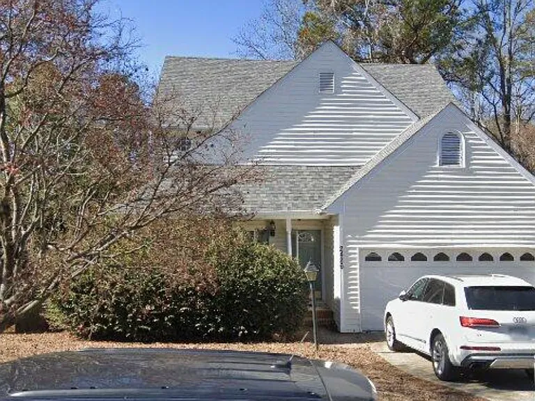 2426 Trailwood Hills Dr — Photo 1