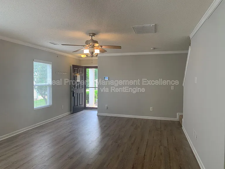 173 Steam Engine Way — Photo 4