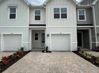 1235 Pineywood Field Dr, Davenport, FL 33837
