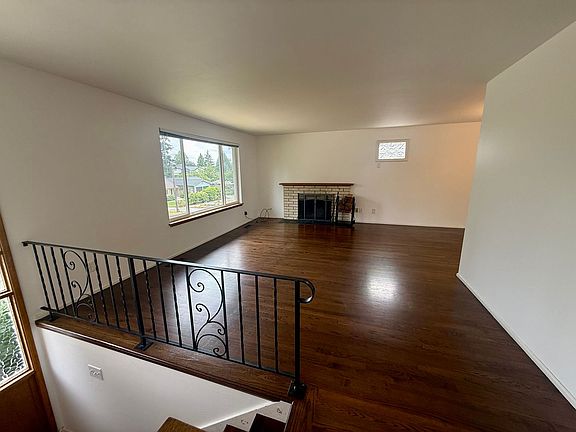 2nd image of 8421 31st Ave SW
