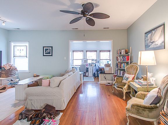 4th image of 422 Keeney St #2