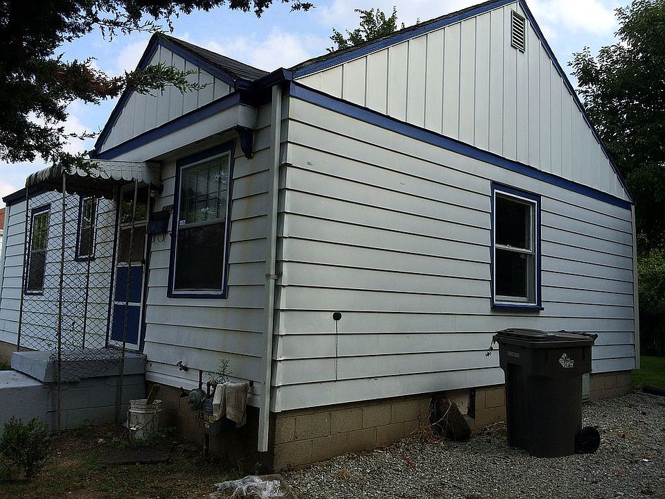 2nd image of 5409 E 21st St