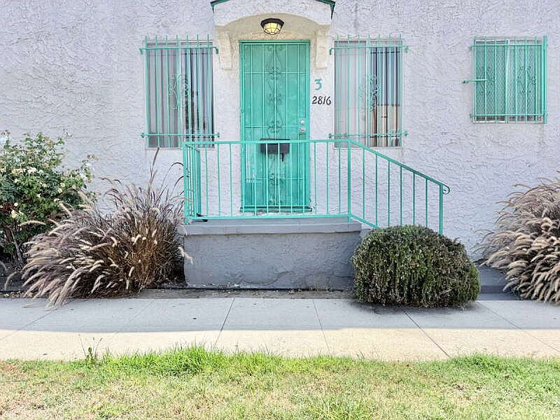 1st image of 1497 W 29th St #3