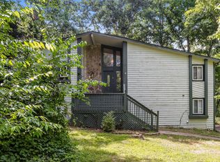 6651 Windwood Cir, Douglasville, GA 30135