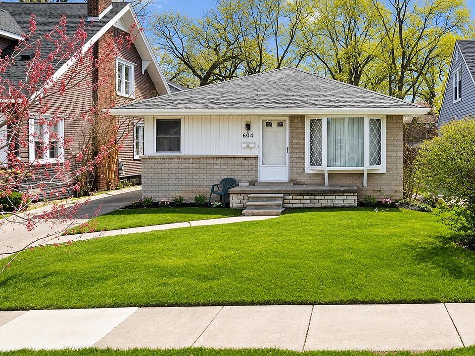 1st image of 604 Lockwood Rd