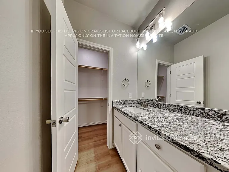 1320 Liberty St — Photo 13