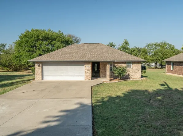 203 N Church St, Blue Ridge, TX 75424