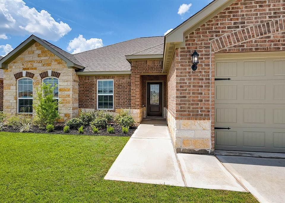 1st image of 22522 Red Sparrow Dr