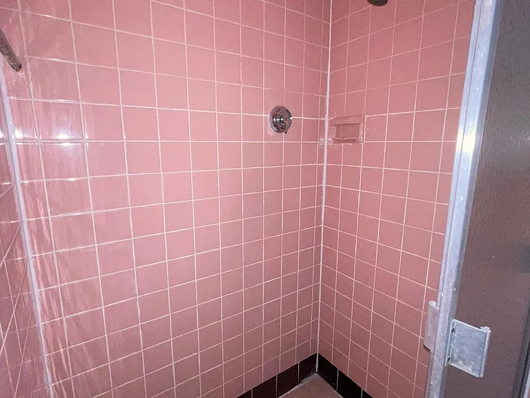 183 Beacon St #5R — Photo 7