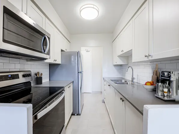 Lakewood Apartments II