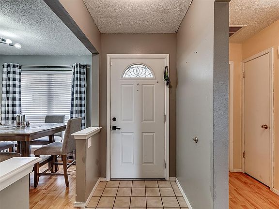 3rd image of 18450 Pecan Creek Dr