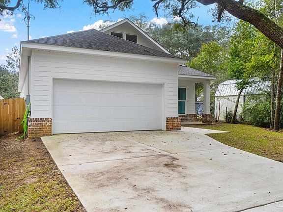 5th image of 4617 Hickory Shores Blvd