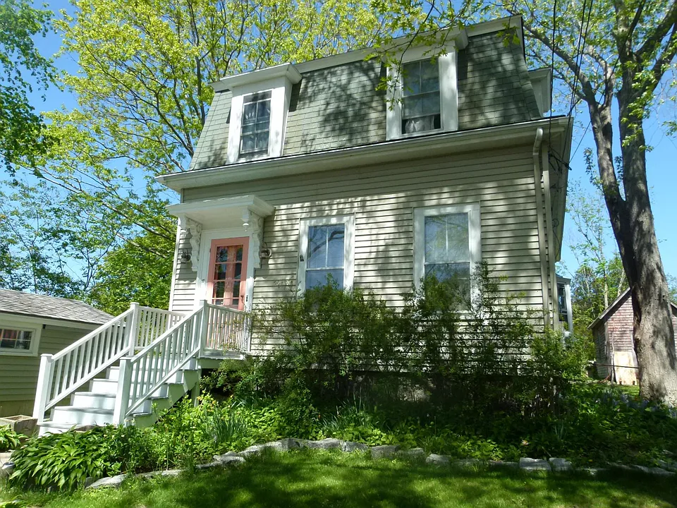 17 Clark Ave