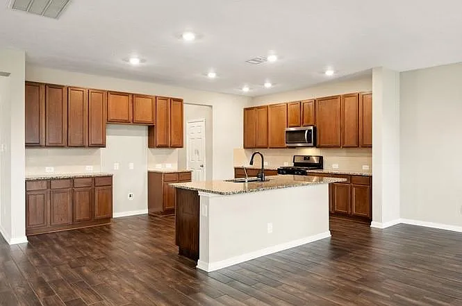 14626 Lofty Cedar Dr — Photo 8