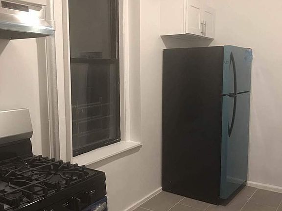 4th image of 2499 Grand Ave APT 5F
