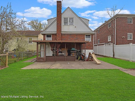 3rd image of 397 Cromwell Ave #1