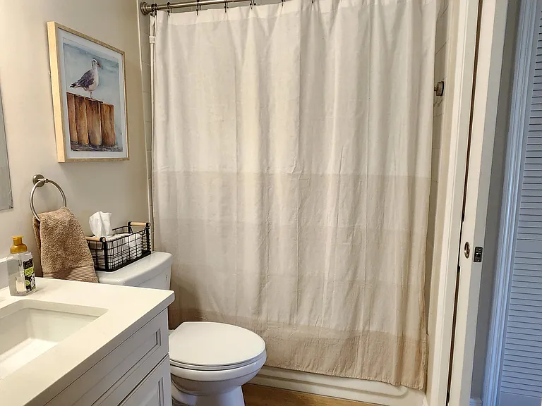 15610 Crystal Lake Dr — Photo 5