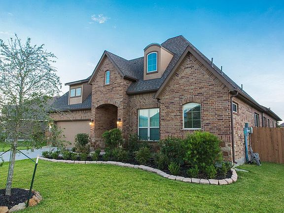 3rd image of 2885 Lombardia Dr