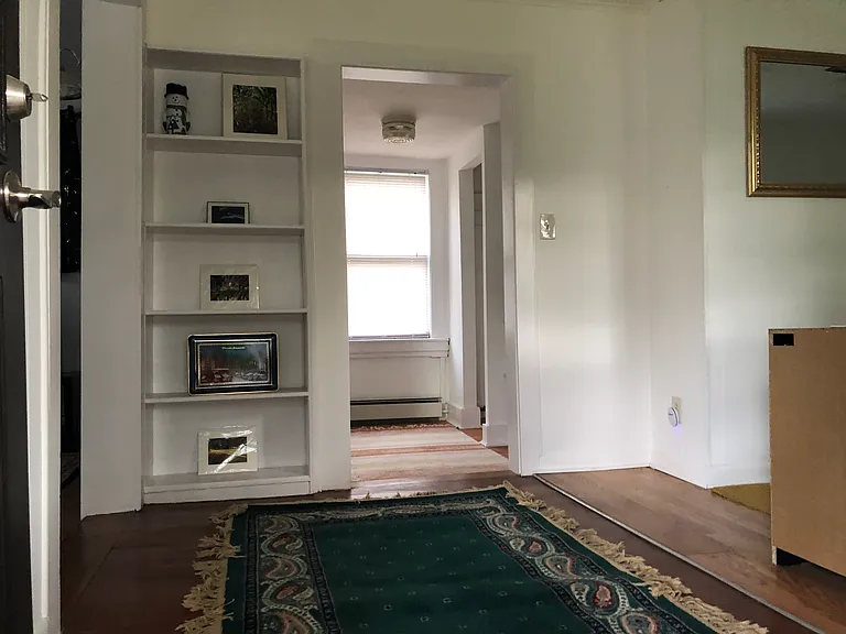 66 Turnor Ave — Photo 9