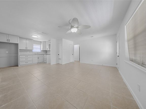 3rd image of 1814 Loritte Dr