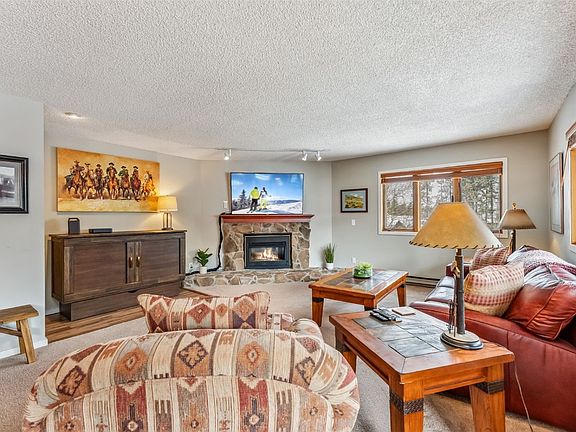 2nd image of 290 Broken Lance Drive UNIT B202
