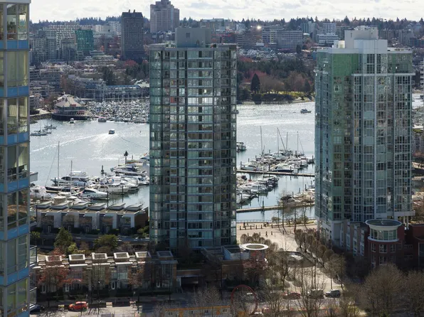 928 Beatty St #3001, Vancouver, BC V6Z 3G6