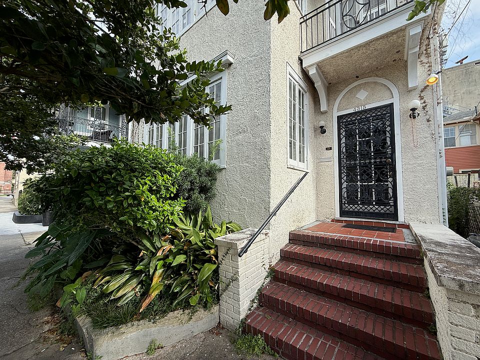 Entrance to 4315.