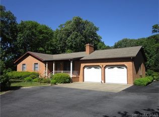 141 Blue Heron Ln, Mathews, VA 23109