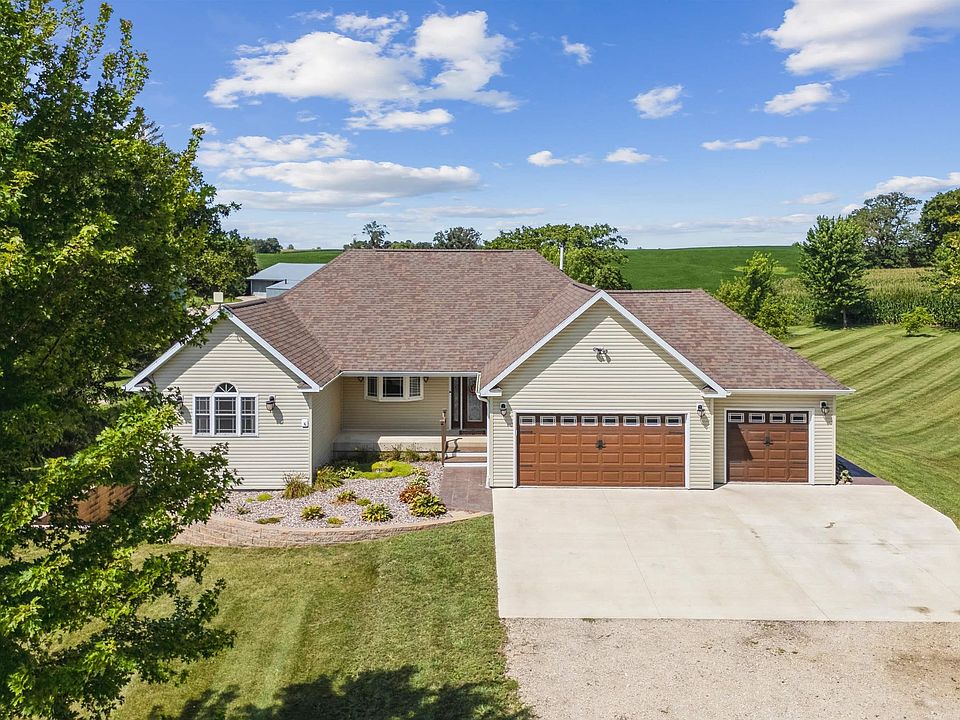 1st image of 346 Picnic Woods Dr