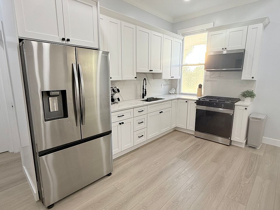 1st image of 6629 Kennedy Blvd Floor 2